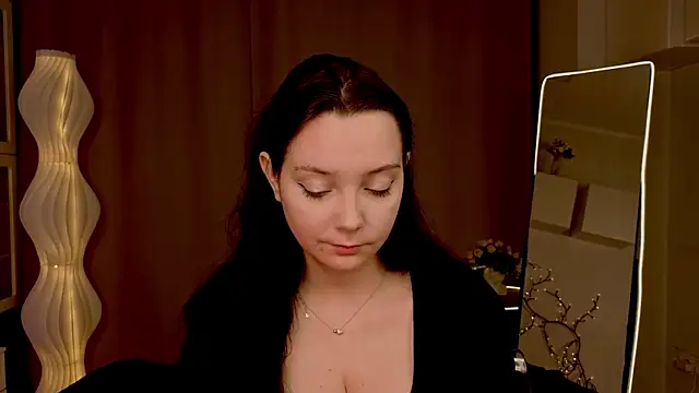 KaraNeagle online show from 04/07/26, 06:14