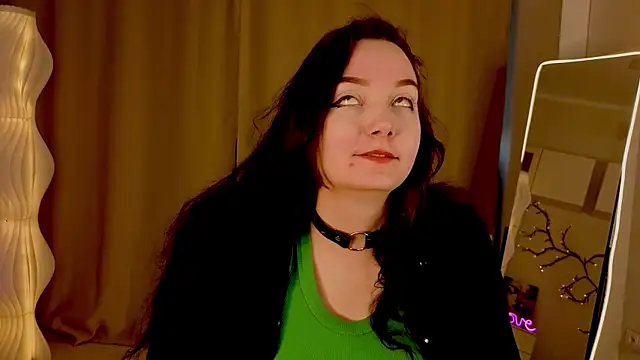 KaraNeagle online show from 04/13/26, 06:08