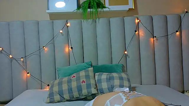 StarrMoon   online show from 04/01/26, 02:56