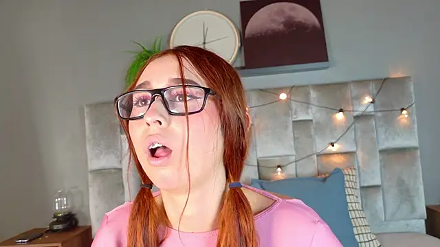 StarrMoon   online show from 04/07/26, 03:18