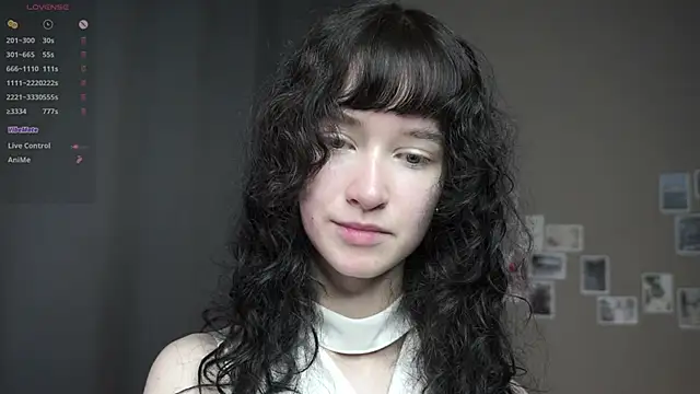 Snapshot of DellaLeck chatting on 06/30/26, 12:00 DellaLeck online show from 06/30/26, 12:00