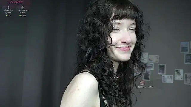 Snapshot of DellaLeck chatting on 07/15/26, 07:41 DellaLeck online show from 07/15/26, 07:41