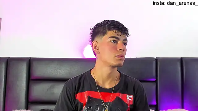 Snapshot of Duolust2 chatting on 04/08/26, 12:05 Duolust2 online show from 04/08/26, 12:05