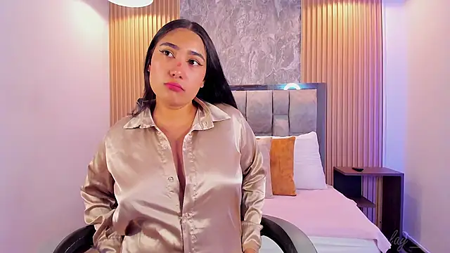 Sulay Kim online show from 04/13/26, 08:03