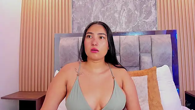 Sulay Kim online show from 04/15/26, 07:58