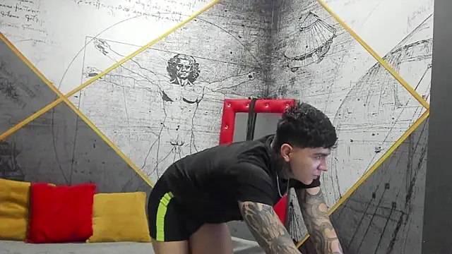 Snapshot of Gury_tattoo chatting on 04/10/26, 04:55 Gury tattoo online show from 04/10/26, 04:55