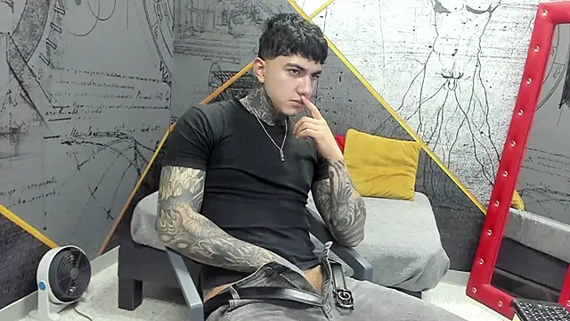 Snapshot of Gury_tattoo chatting on 04/11/26, 02:43 Gury tattoo online show from 04/11/26, 02:43