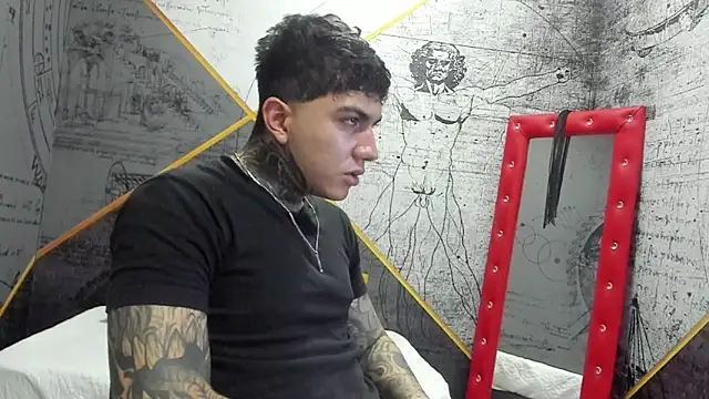 Snapshot of Gury_tattoo chatting on 04/16/26, 05:47 Gury tattoo online show from 04/16/26, 05:47