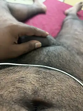 Anandhunan0703 online show from 05/02/26, 10:53