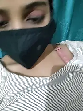 ALIZA FENDY online show from 04/18/26, 05:39