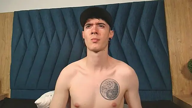 lio     online show from 04/12/26, 03:11