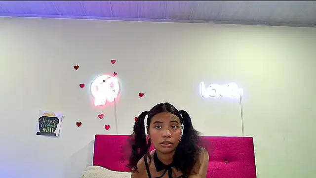 Snapshot of Ellie_Cute7 chatting on 03/26/26, 07:19 Ellie Cute7 online show from 03/26/26, 07:19