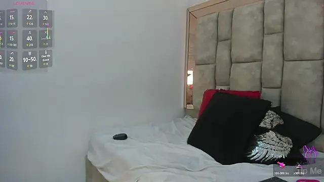 Brenda Thomp online show from 03/26/26, 07:41