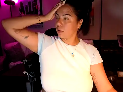 HannaJonns online show from 04/11/26, 07:45