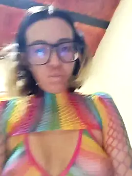 Snapshot of Greta_silber26 chatting on 04/13/26, 05:18 Greta silber26 online show from 04/13/26, 05:18