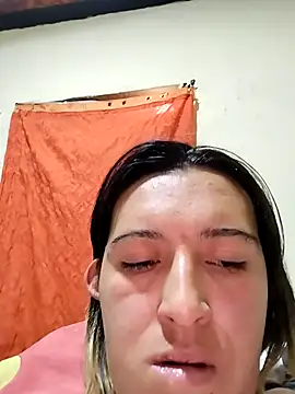 Snapshot of Greta_silber26 chatting on 04/15/26, 06:26 Greta silber26 online show from 04/15/26, 06:26