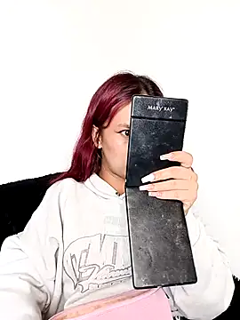 EmiilyFoxx090 online show from 04/16/26, 03:51