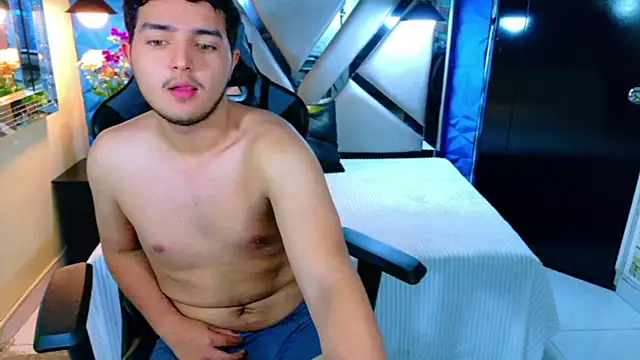 Oliver Jamees online show from 04/05/26, 12:02