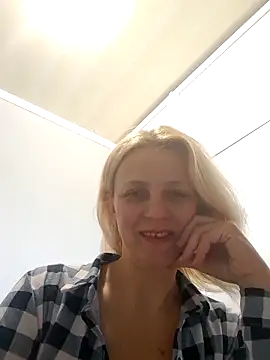 MiaLove183 online show from 04/14/26, 08:20