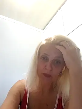 MiaLove183 online show from 07/16/26, 01:39