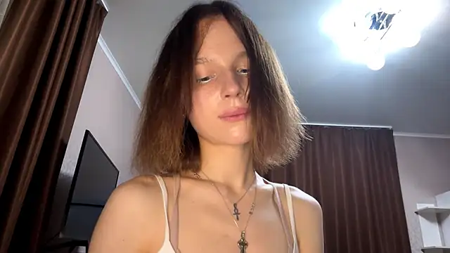 Snapshot of asunanue chatting on 03/31/26, 10:32 asunanue online show from 03/31/26, 10:32