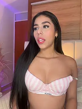 Rossie Blooms online show from 06/11/26, 02:53