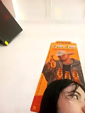 violetascottt online show from 04/19/26, 09:39