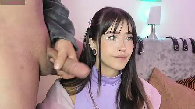 Snapshot of IIVY_KUSH chatting on 04/08/26, 10:48 IIVY KUSH online show from 04/08/26, 10:48