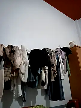 Snapshot of Cute-flowers chatting on 03/22/26, 01:36 Cute-flowers online show from 03/22/26, 01:36