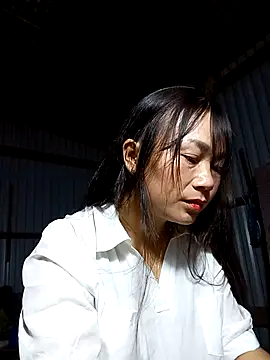 Snapshot of Cute-flowers chatting on 03/25/26, 02:34 Cute-flowers online show from 03/25/26, 02:34