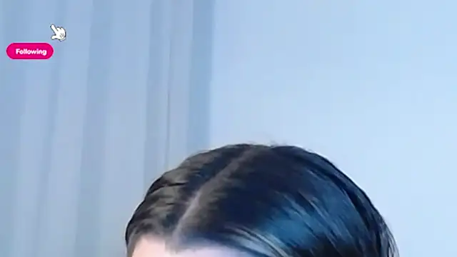 Snapshot of KylieVennet chatting on 03/28/26, 04:12 KylieVennet online show from 03/28/26, 04:12