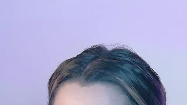 Snapshot of KylieVennet chatting on 04/15/26, 02:29 KylieVennet online show from 04/15/26, 02:29