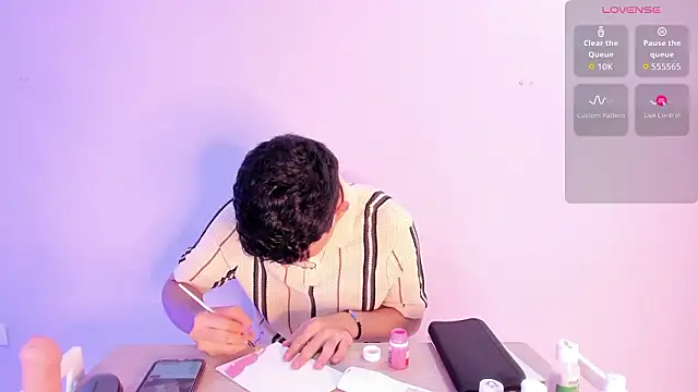 Snapshot of Tom_Parker_ chatting on 03/24/26, 09:31 Tom Parker online show from 03/24/26, 09:31