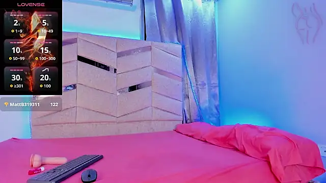 Snapshot of Tom_Parker_ chatting on 03/25/26, 09:21 Tom Parker online show from 03/25/26, 09:21