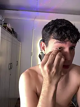 Snapshot of Tom_Parker_ chatting on 03/30/26, 02:34 Tom Parker online show from 03/30/26, 02:34