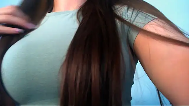 LiaSimss online show from 06/10/26, 08:35