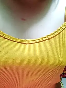 Snapshot of Dumi_009 chatting on 04/06/26, 04:52 Dumi 009 online show from 04/06/26, 04:52