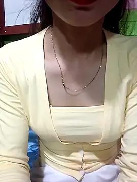 AmyLinee01 online show from 04/06/26, 05:30