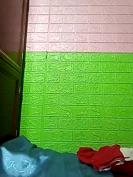 AmyLinee01 online show from 04/08/26, 05:13