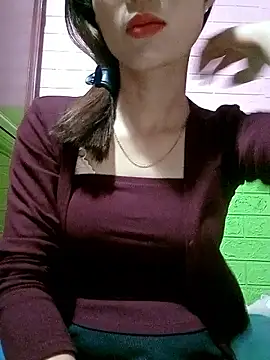 AmyLinee01 online show from 04/09/26, 05:18