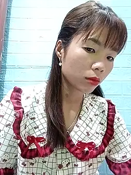 AmyLinee01 online show from 07/15/26, 12:21