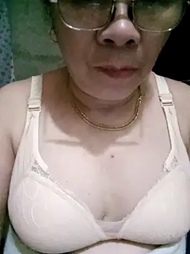 Snapshot of Funsexy1 chatting on 03/29/26, 02:17 Funsexy1 online show from 03/29/26, 02:17