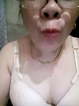 Snapshot of Funsexy1 chatting on 03/30/26, 02:23 Funsexy1 online show from 03/30/26, 02:23