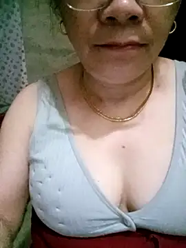 Snapshot of Funsexy1 chatting on 04/08/26, 10:32 Funsexy1 online show from 04/08/26, 10:32