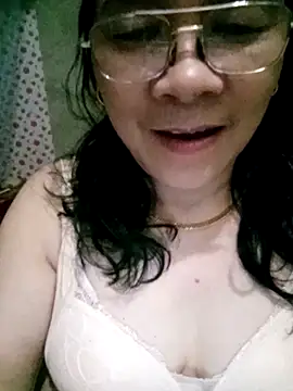 Snapshot of Funsexy1 chatting on 04/14/26, 02:56 Funsexy1 online show from 04/14/26, 02:56