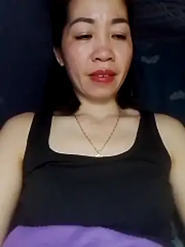 Snapshot of -Lunou- chatting on 03/22/26, 11:24 -Lunou- online show from 03/22/26, 11:24