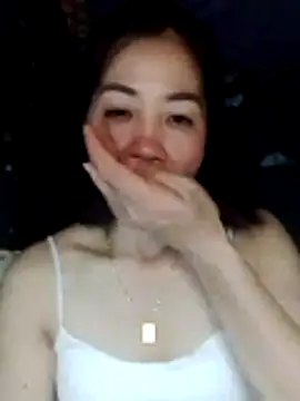 Snapshot of -Lunou- chatting on 03/26/26, 10:32 -Lunou- online show from 03/26/26, 10:32