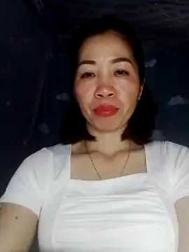 Snapshot of -Lunou- chatting on 03/28/26, 11:21 -Lunou- online show from 03/28/26, 11:21