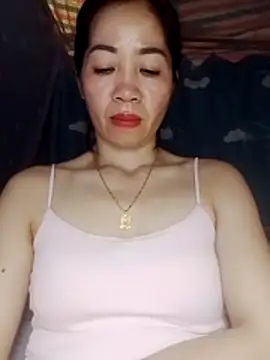 Snapshot of -Lunou- chatting on 03/29/26, 03:28 -Lunou- online show from 03/29/26, 03:28