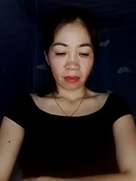 Snapshot of -Lunou- chatting on 04/01/26, 05:10 -Lunou- online show from 04/01/26, 05:10